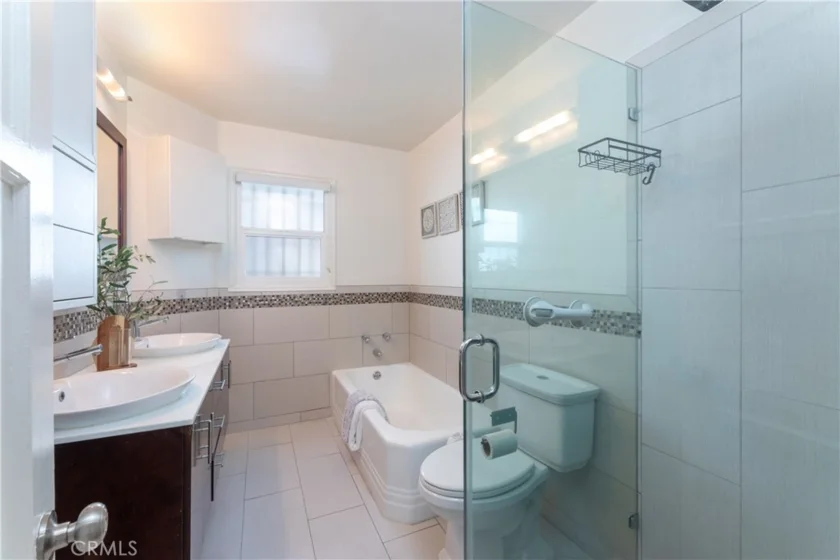 1014 E Carson Street #7 photo 18