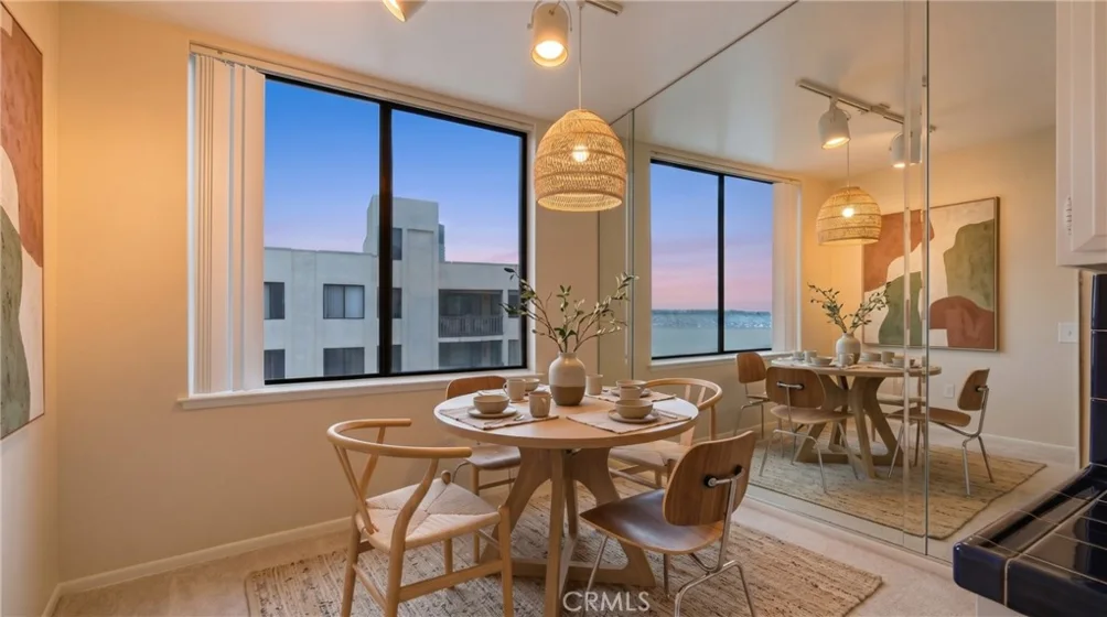 1140 E Ocean photo 8