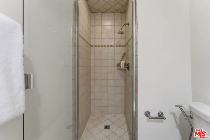 446 San Vicente Boulevard #106 photo 16