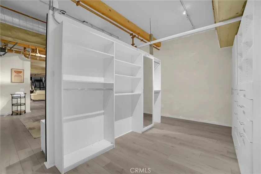 530 S Hewitt Street #146 photo 28