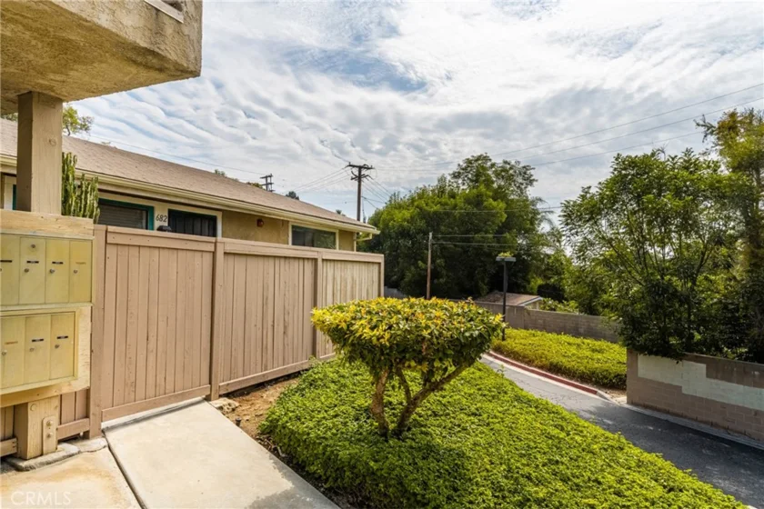 682 Bridgeport Circle #29 photo 19