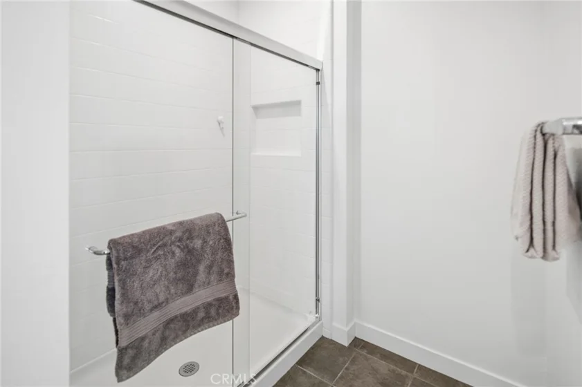 2739 Everly Drive photo 3