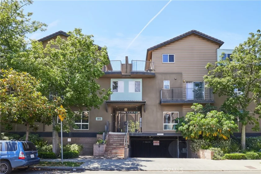 10918 Morrison Street #4 photo 1