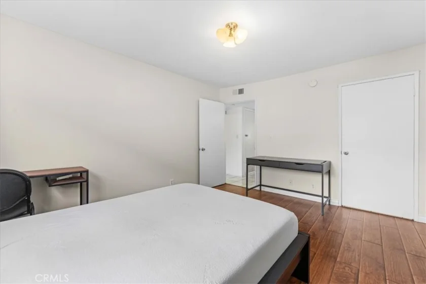 14829 Sherman #1 photo 9