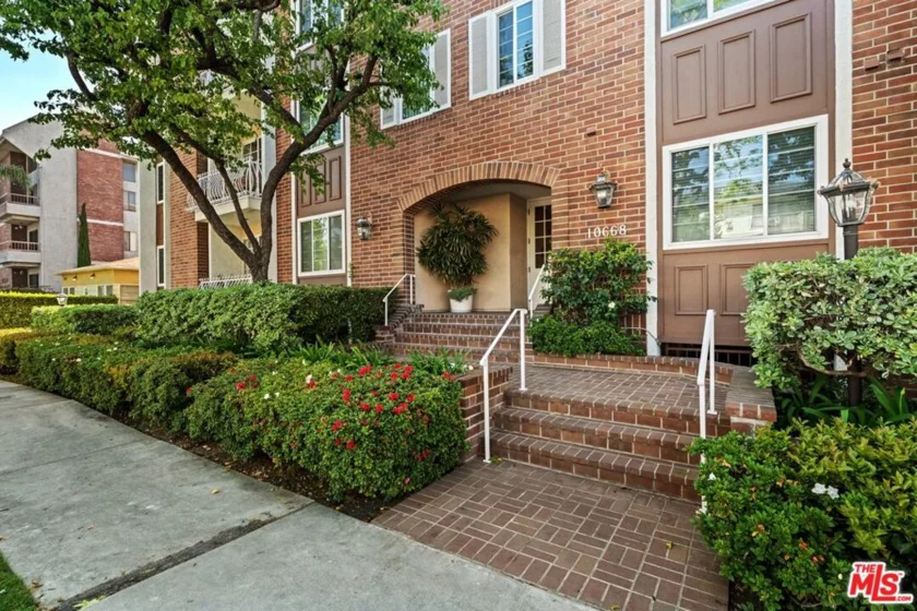 10668 Eastborne Avenue #304 photo 1