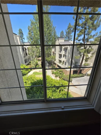 5520 Owensmouth Avenue #313 photo 26