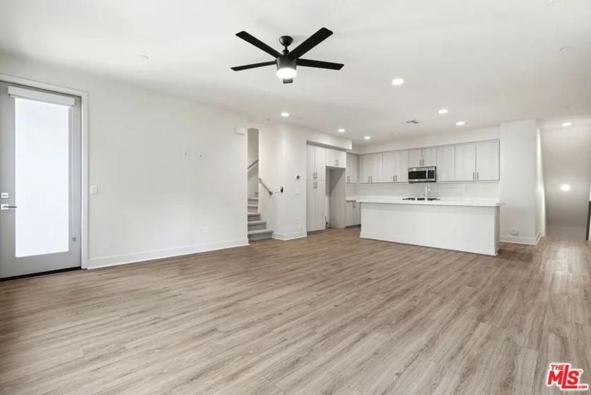 2111 N Cahuenga Boulevard #11 photo 10