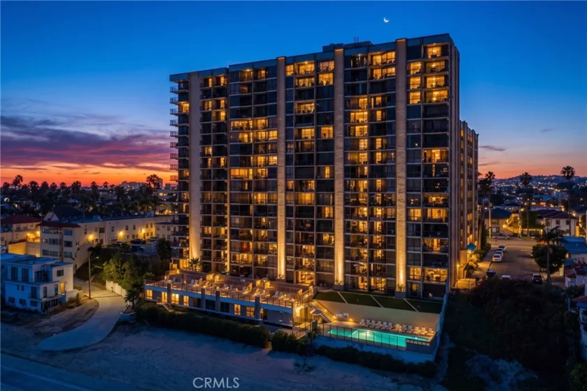 1750 E Ocean #501 photo 1