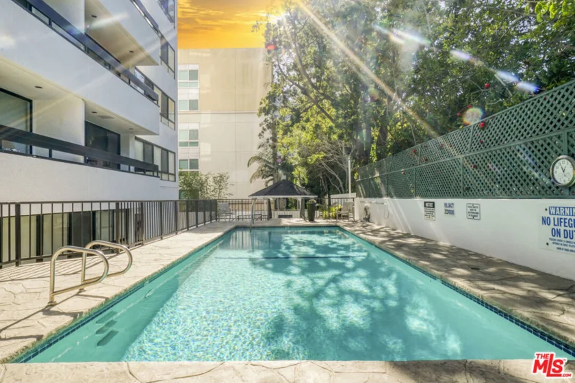 10551 Wilshire Boulevard #902 photo 31