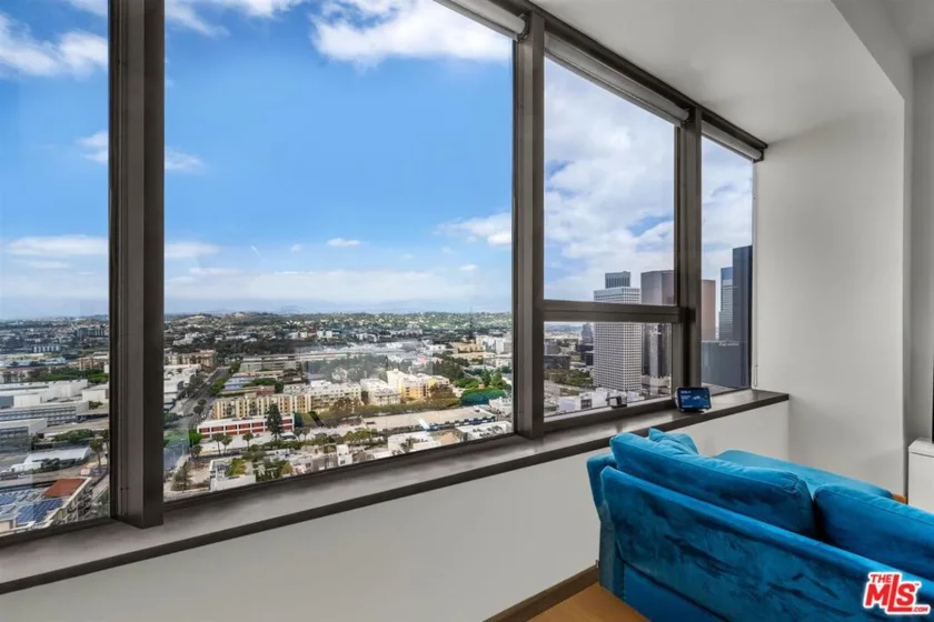 1100 Wilshire Boulevard #2605 photo 11