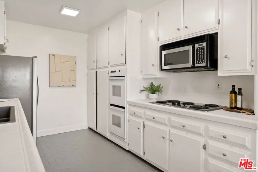 10725 Ohio Avenue #2 photo 6
