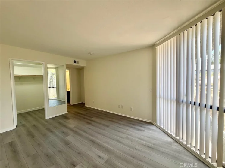 1237 E 6th Street #110 photo 12