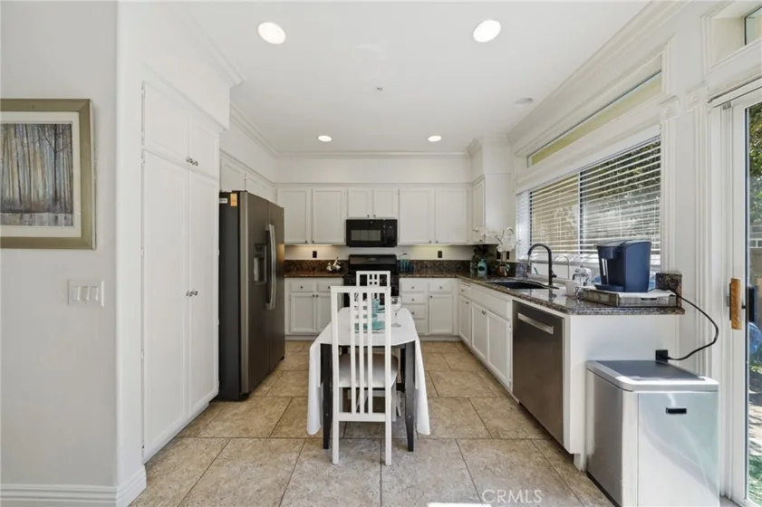 47 Via Madera photo 11