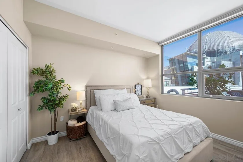 253 10th Avenue #908 photo 19
