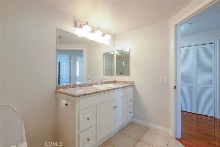 1448 N Fair Oaks Avenue #Unit 107 photo 17