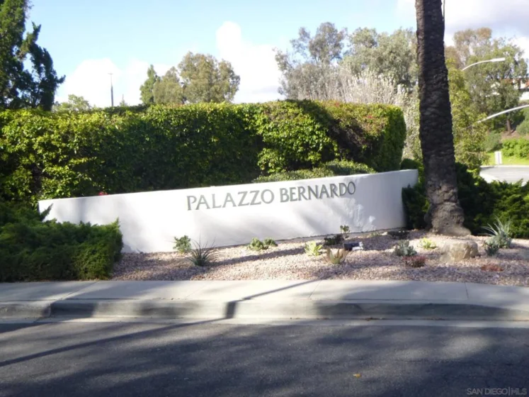 16120 Avenida Venusto #20 photo 2