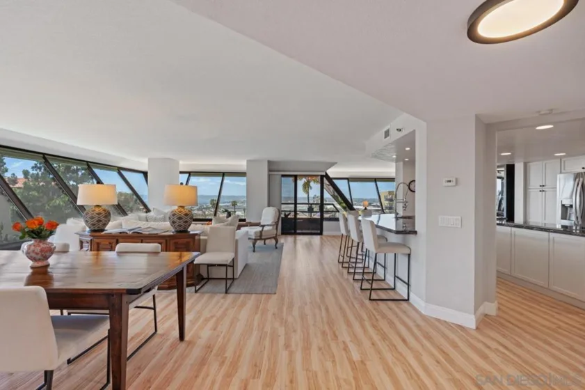230 W Laurel Street #404 photo 1