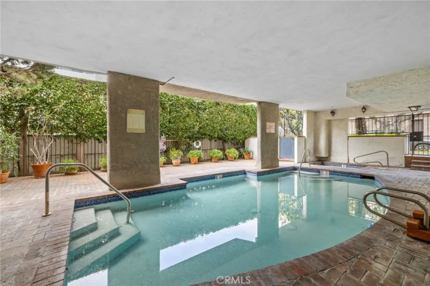 8712 Gregory Way #402 photo 40