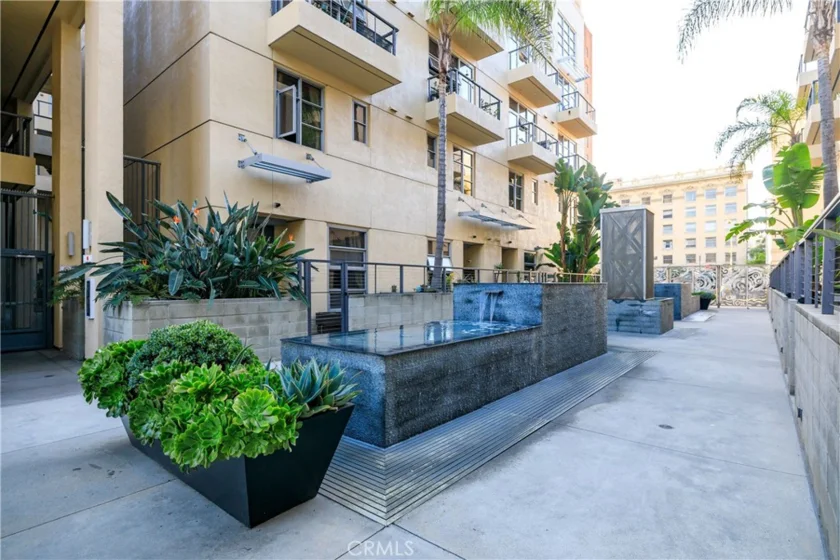 133 N The Promenade #426 photo 8