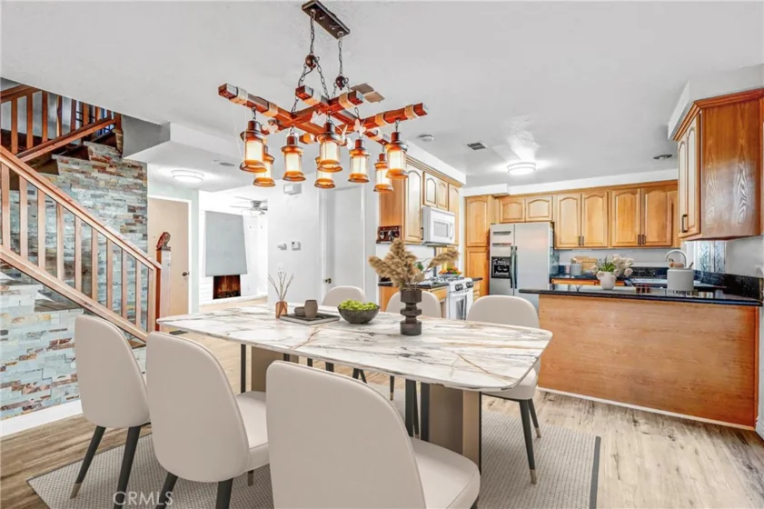 12884 Newhope photo 1