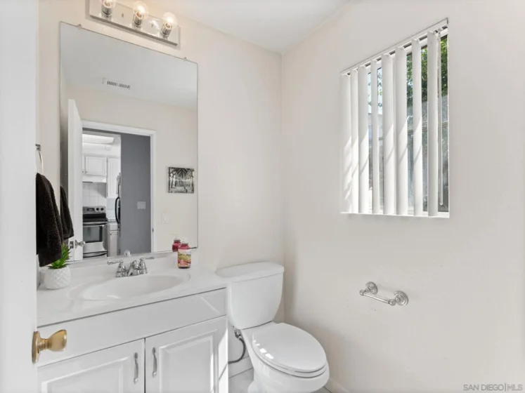 8946 Arlingdale Way photo 11