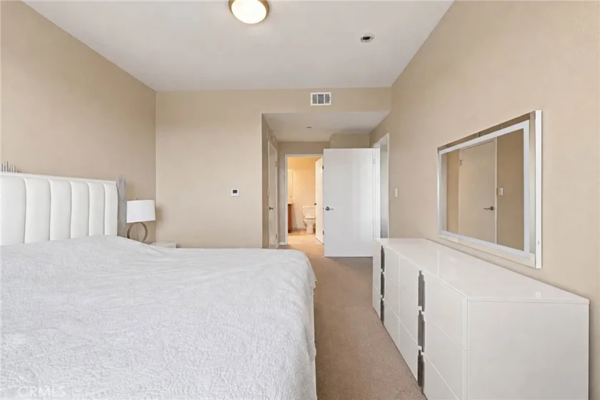 13941 Sherman Way #407 photo 24