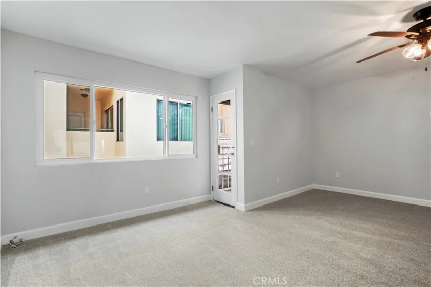 227 E Burbank #C photo 21