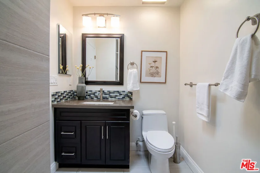 1434 Greenfield Avenue #303 photo 8
