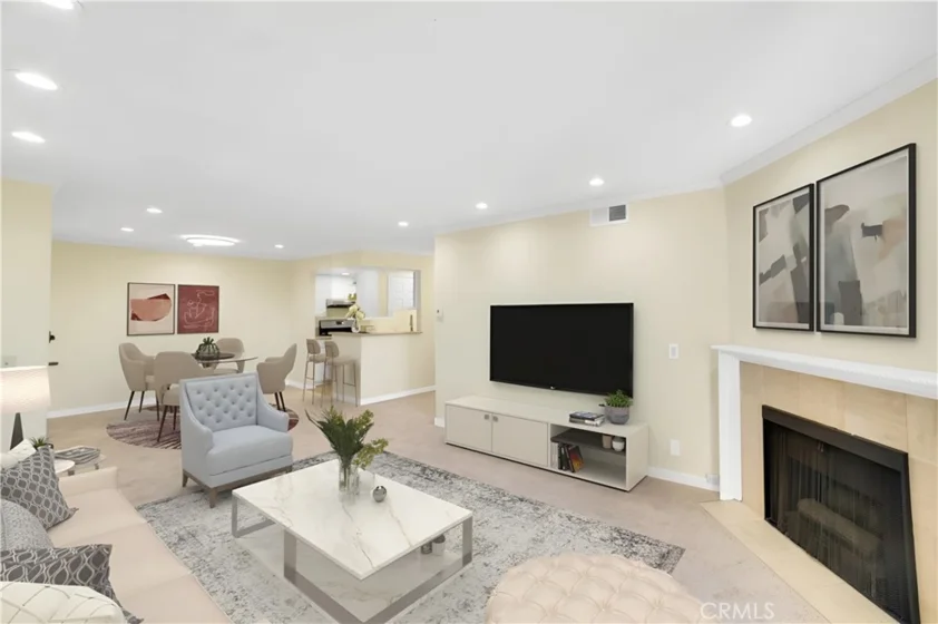 460 Oak Street #308 photo 1