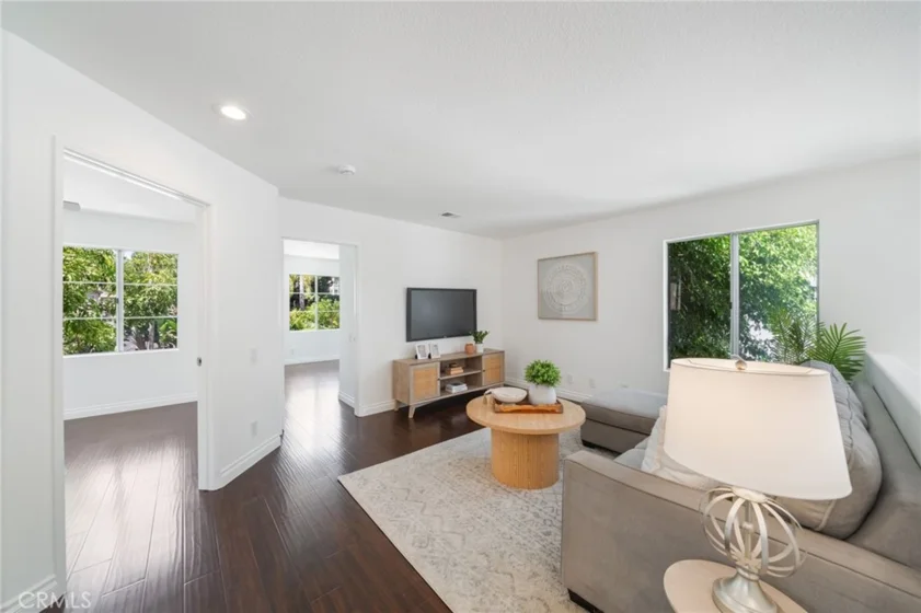 84 Hawaii Drive photo 36