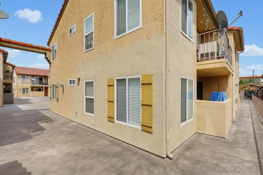 4222 Menlo Avenue #21 photo 5