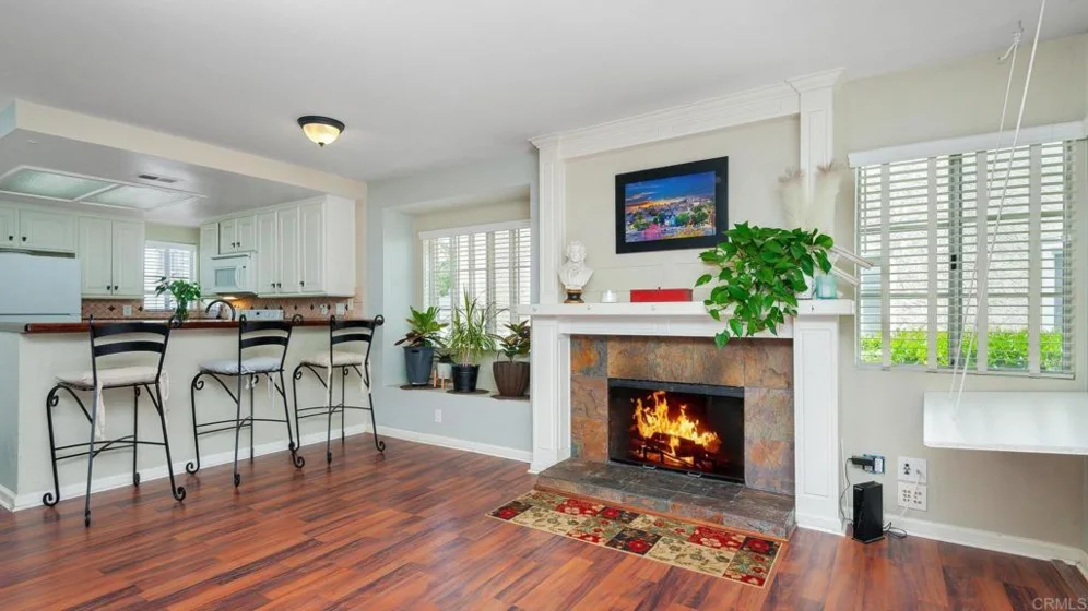 2126 Kings View Circle photo 1