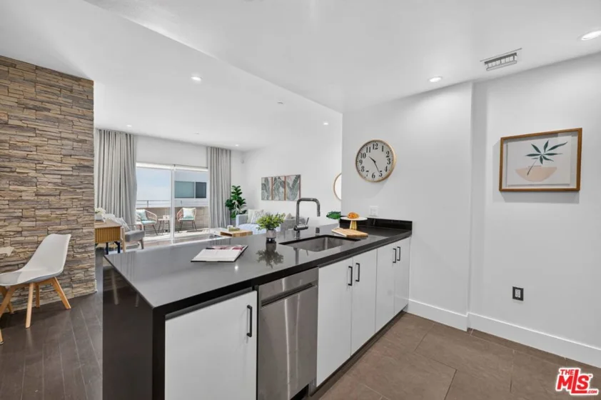 1700 Sawtelle Boulevard #PH8 photo 13