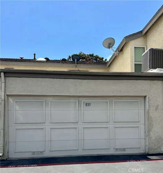 835 W Orangewood photo 27