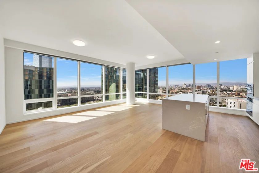 877 Francisco Street #3211 photo 8