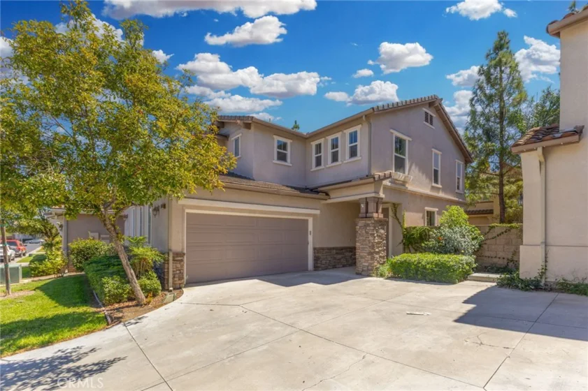 28403 Ravenna photo 4