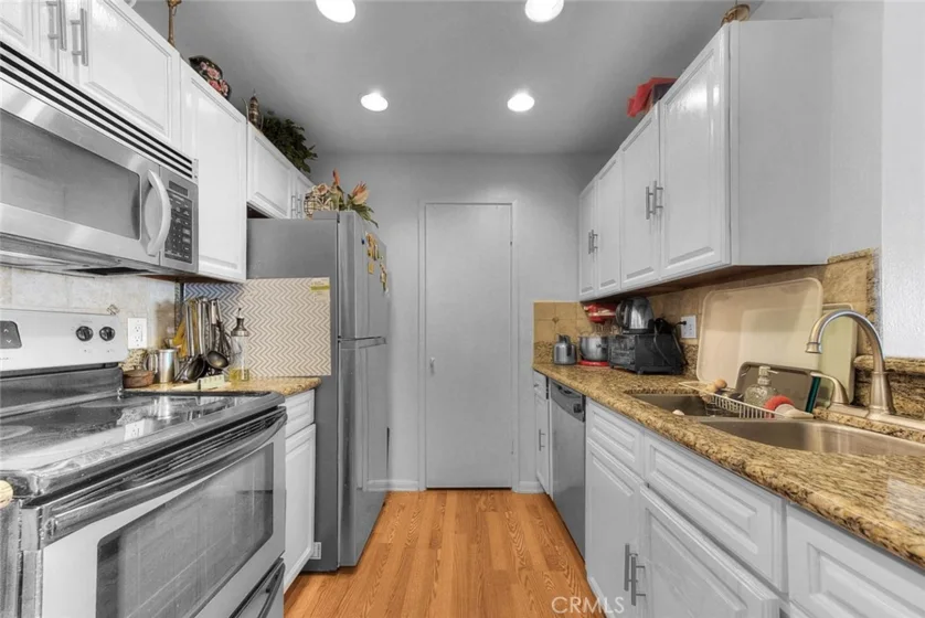 1555 Border Avenue #F photo 27