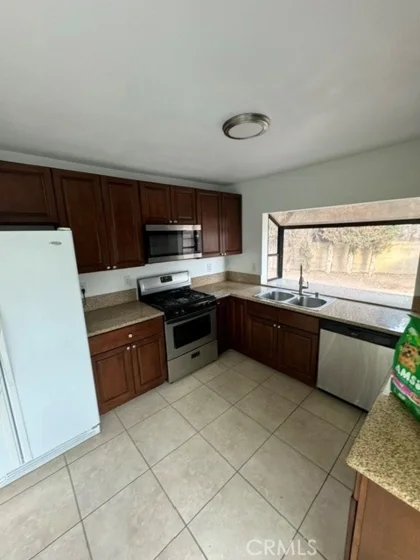 13930 Olive Grove photo 17