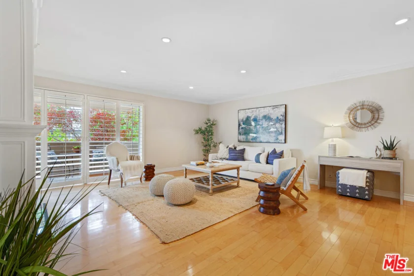 630 Idaho Avenue #204 photo 1