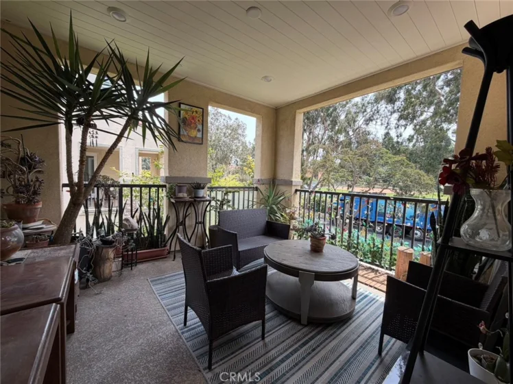 1623 W Glendon photo 5