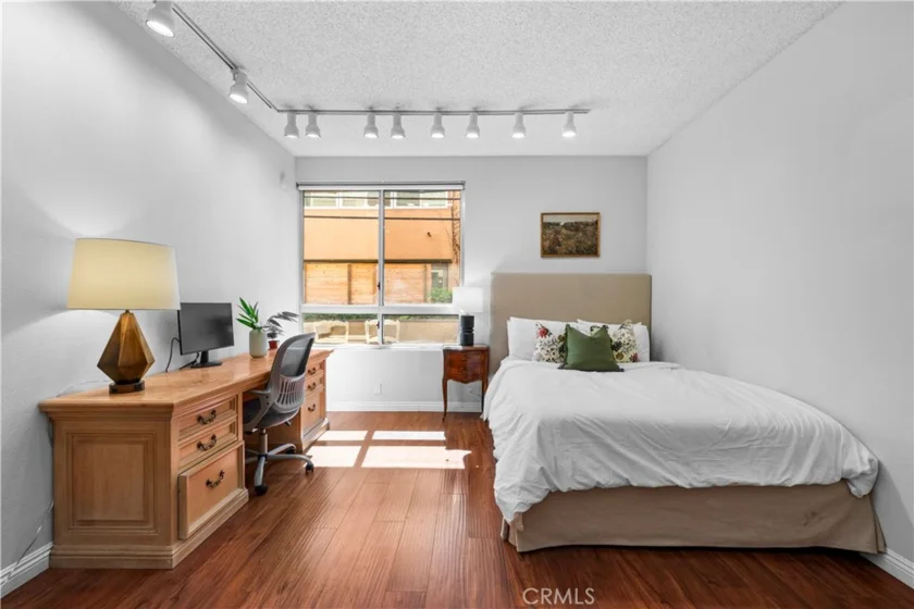 1509 Greenfield Avenue #106 photo 15