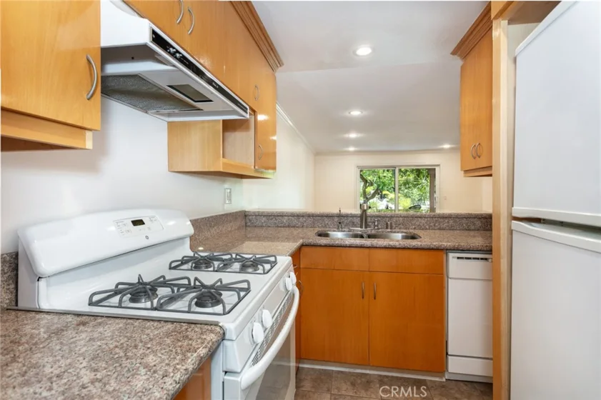 7101 Farralone Avenue #141 photo 11