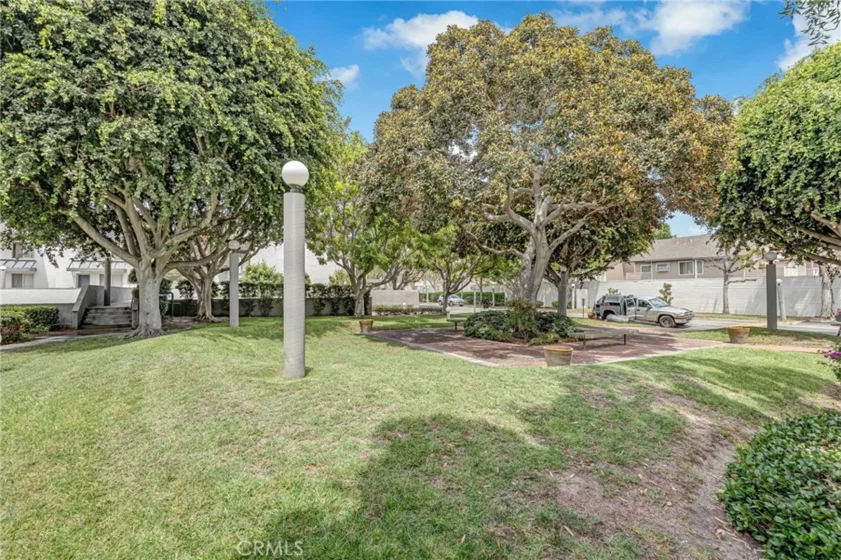 6863 Mulberry photo 57
