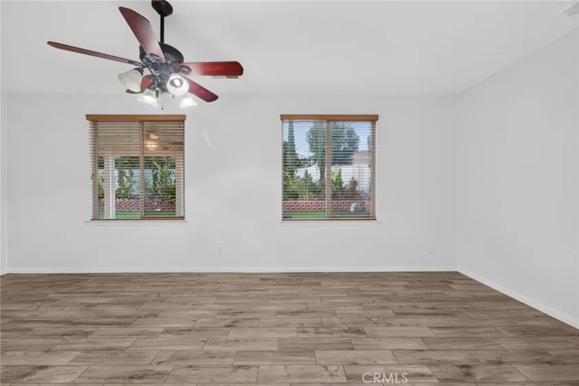 30780 Olympia Rose photo 29