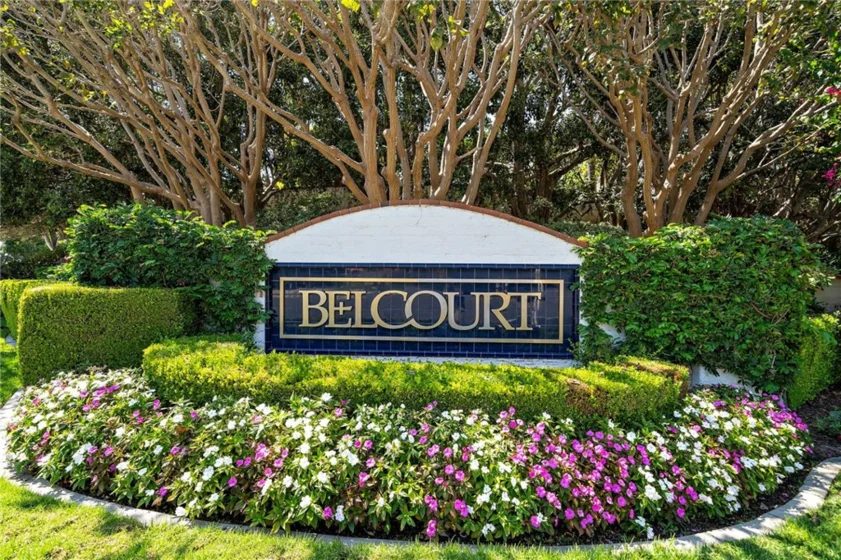 50 Belcourt photo 1