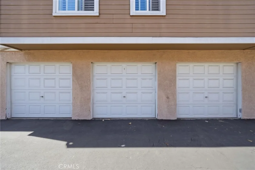 10452 W Briar Oaks photo 11