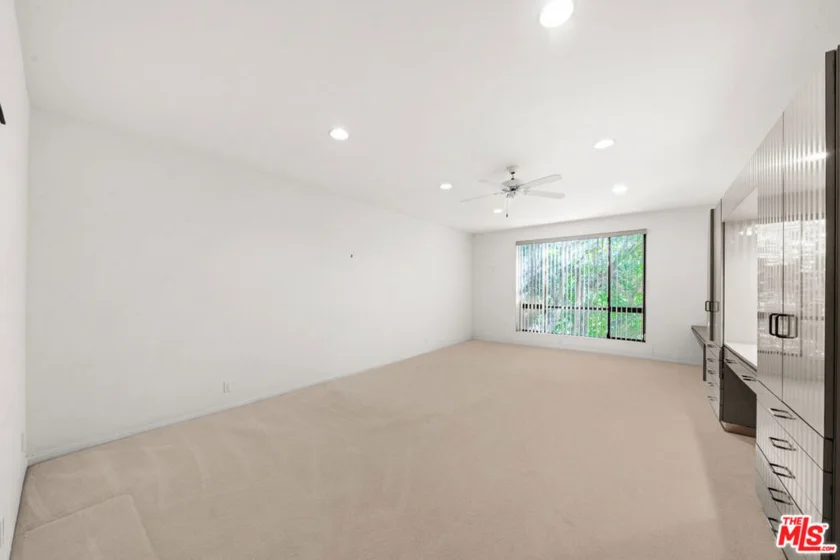 4454 Ventura Canyon Avenue #103 photo 7