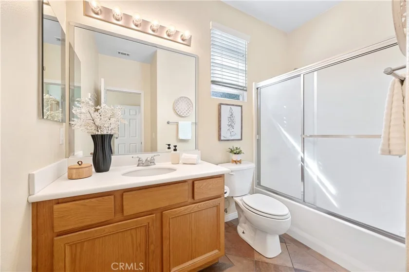 39879 Camden Court photo 22