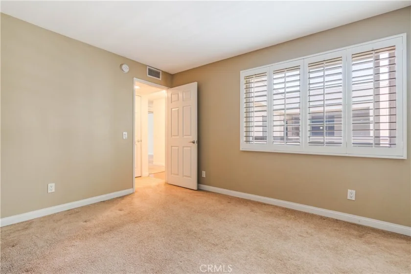 5530 Owensmouth Avenue #324 photo 13