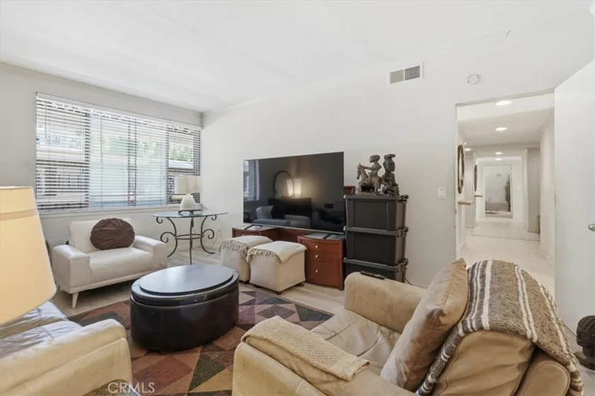 5555 Canyon Crest #2F photo 16